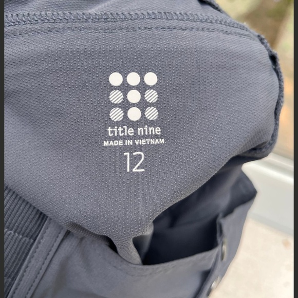 Title Nine Recycled Clamber 2.0 Hiking Capris in Indigo Blue Women's Size 12 - Picture 9 of 11